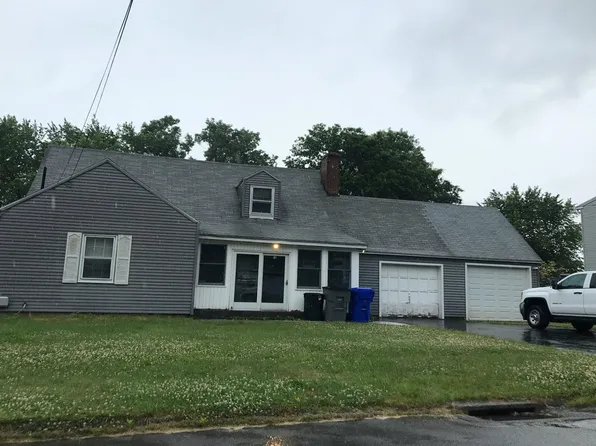 14 Lynch Ter, Enfield, CT 06082