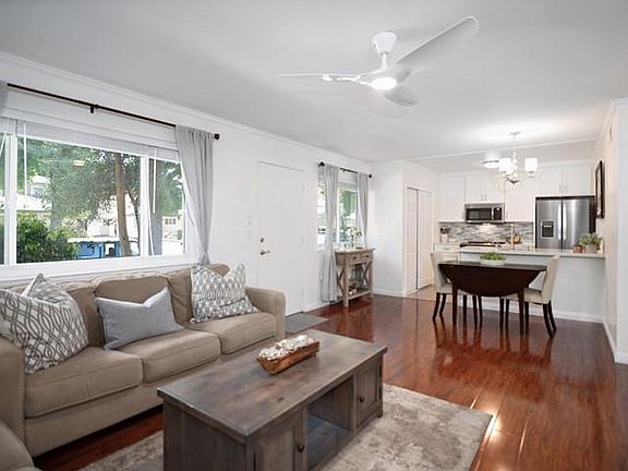 5th image of 361 N 1st St APT 1