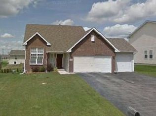 3038 Stralow Ln, Machesney Park, IL 61115