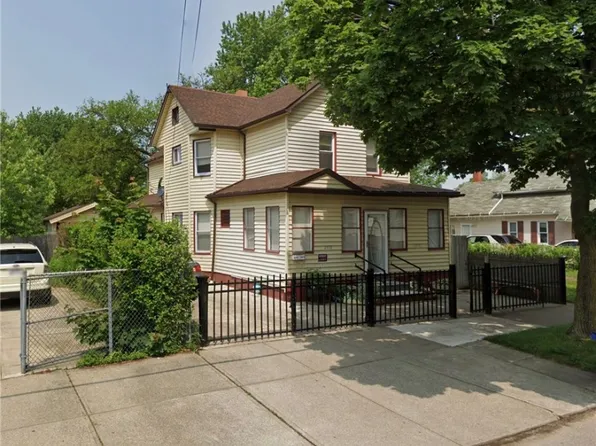 2978 W 32nd St, Cleveland, OH 44113