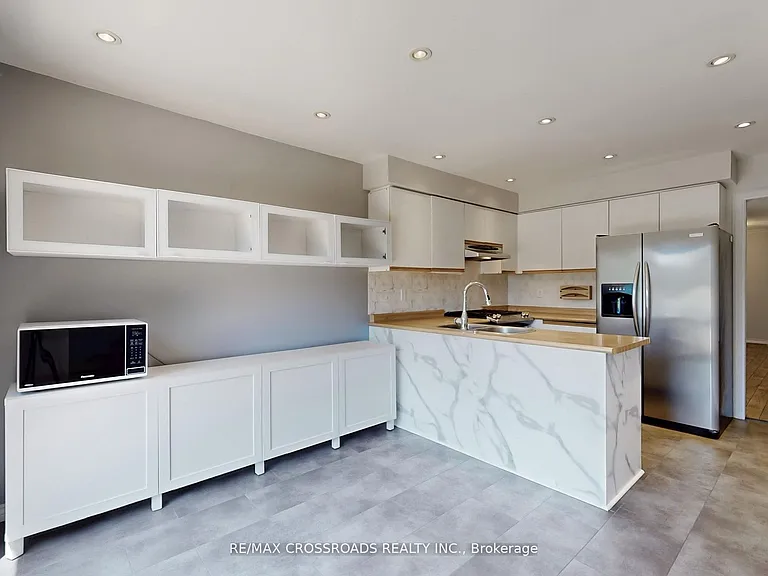 35 Forest Grove Dr — Photo 27