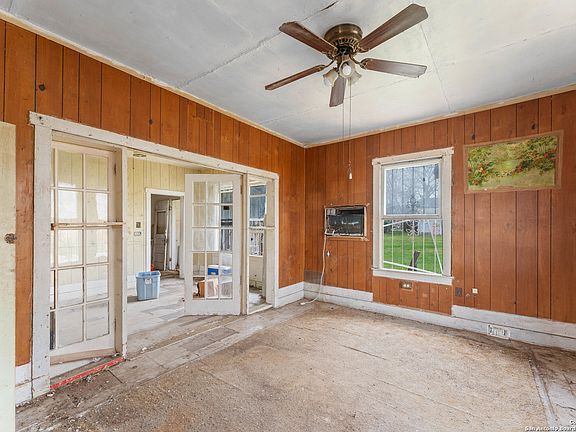 5th image of 3303 Buena Vista