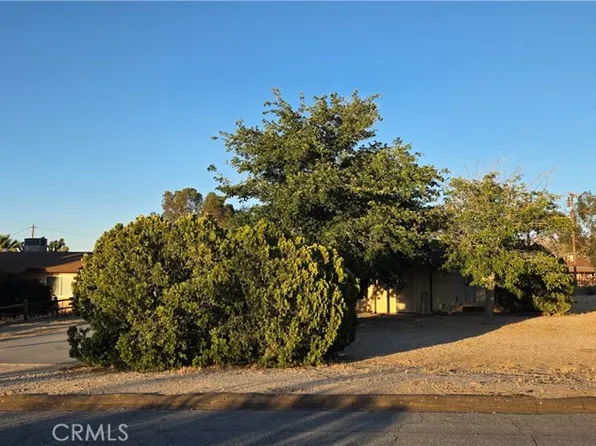 7801 Condalia Ave, Yucca Valley, CA 92284
