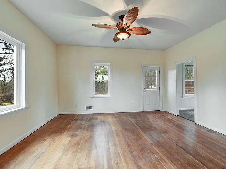 11825 Woods Lake Rd — Photo 7