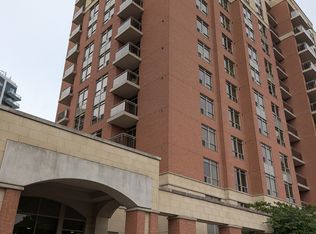 75 King William Cres #910, Richmond Hill, ON L4B 0C1