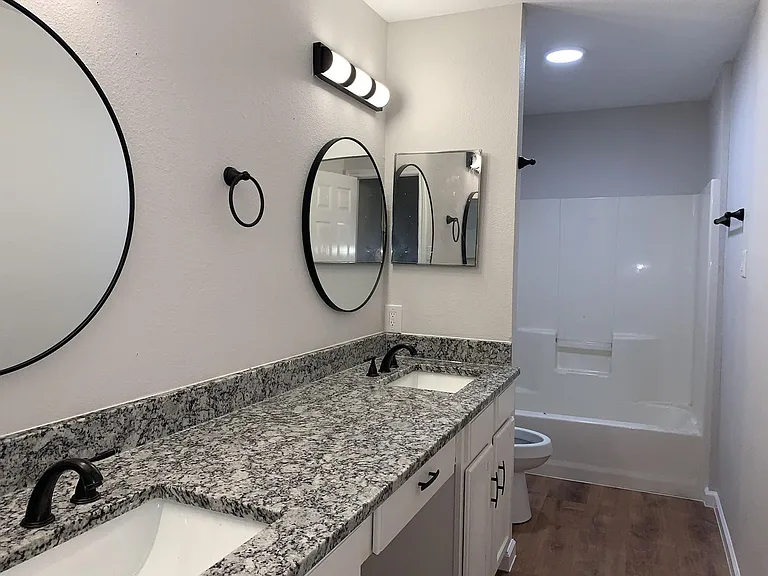 120 Plumthicket Ln — Photo 12