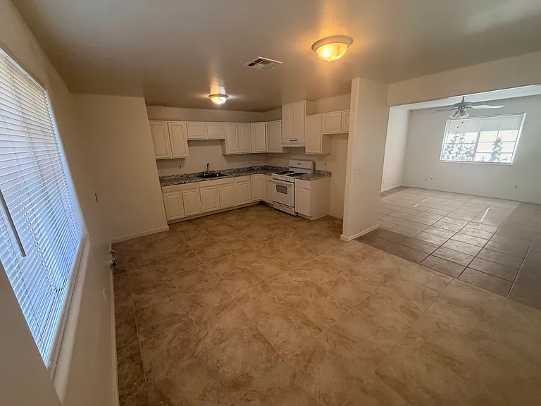 1803 Larcus Ave #A — Photo 4