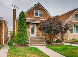 3835 W 69th St, Chicago, IL 60629