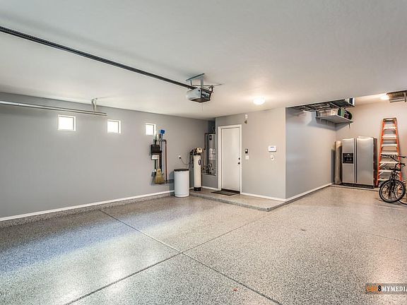 3 car garage with new EPOXY