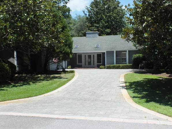 613 Birkdale Cir, Niceville, FL 32578