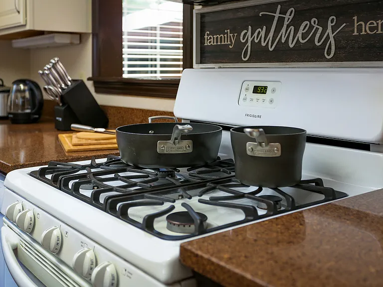 Gas stove.