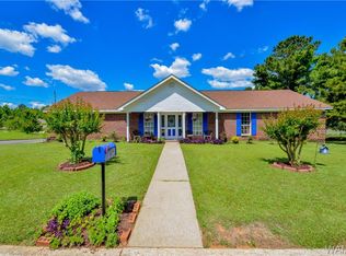 54 Sunset Dr, Moundville, AL 35474