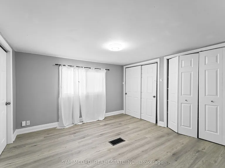 266 Beach Rd — Photo 13
