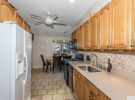 5th image of 208 Gibson Ave