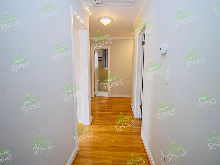 2829 Duncan St — Photo 11