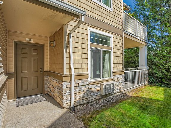3rd image of 14600 SW Magpie Ln Unit 102