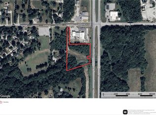 115 W Gilman Rd, Lansing, KS 66043