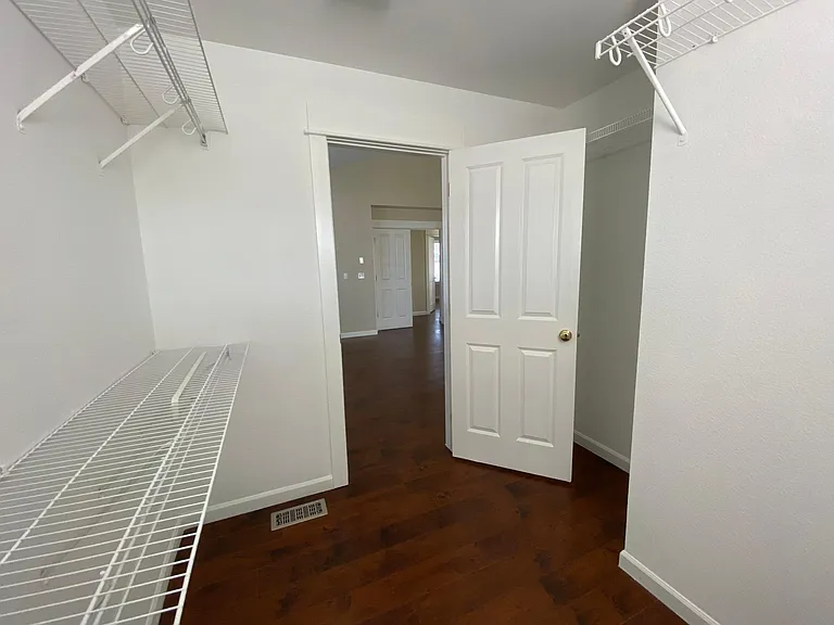 16449 Homestead Ct — Photo 20