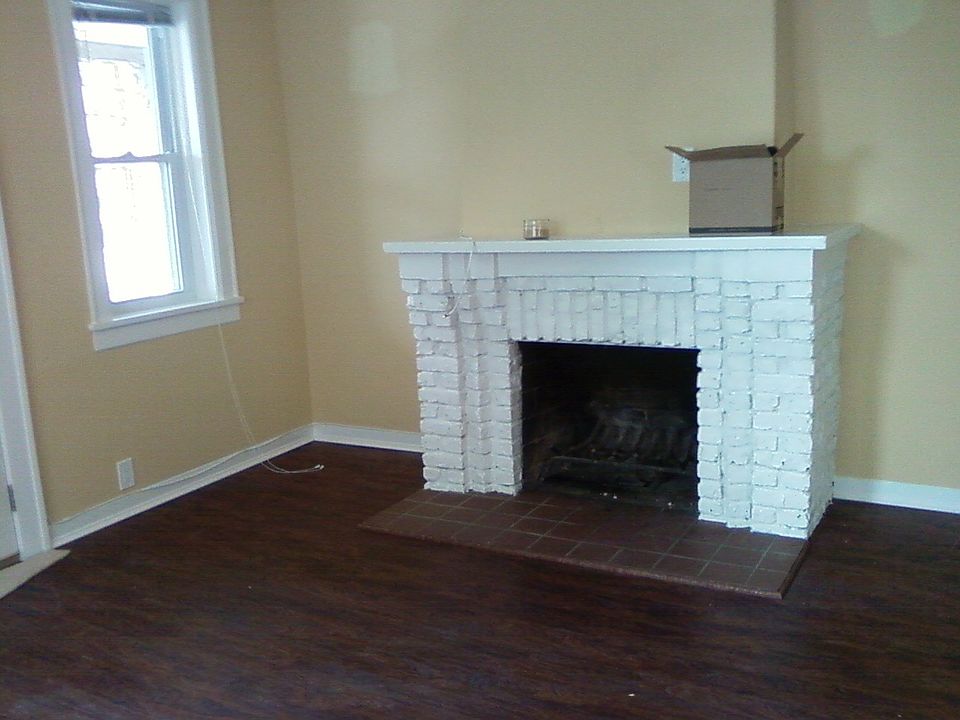2nd image of 32 Lincoln Ave