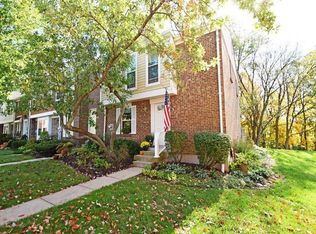 862 Woodlyn Dr S, Anderson Twp, OH 45230
