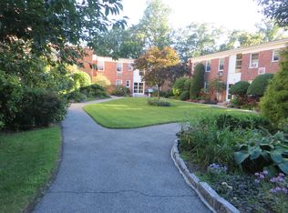 8 Wildwood Rd APT A14, Hartsdale, NY 10530