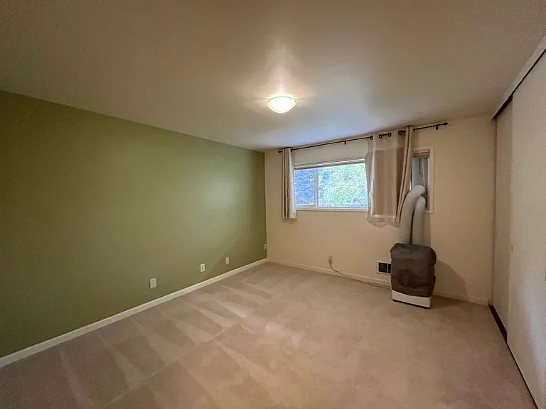 414 Boulevard St #202 — Photo 16