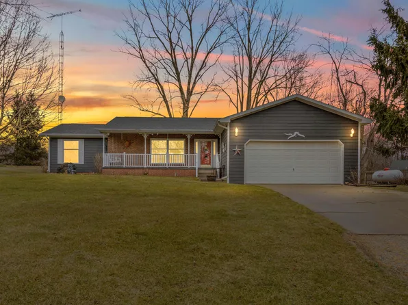 3317 Totem Trl, Reading, MI 49274