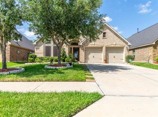 2842 Whispering Crk, Fresno, TX 77545