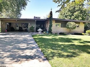 108 Crestview Dr, Redwood Falls, MN 56283