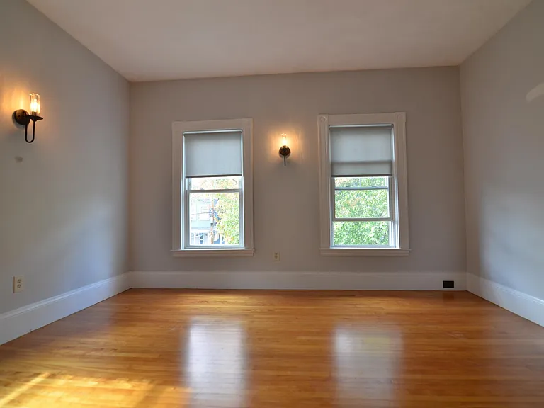 31 Beltran St #2 — Photo 5