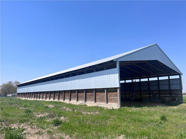 13839 White Oak Rd, Fayetteville, AR 72704