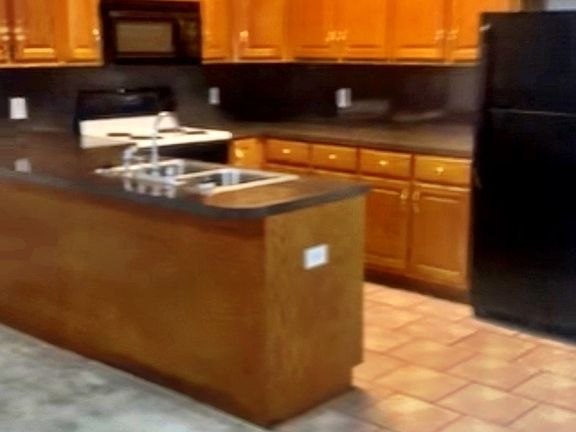 2nd image of 8082 Veterans Pkwy #3403
