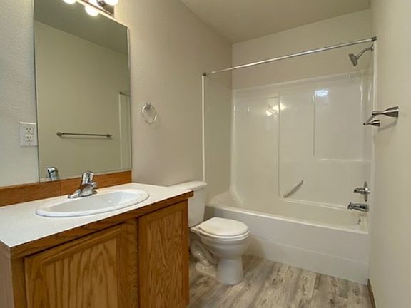 5th image of 2812 N 14th Pl