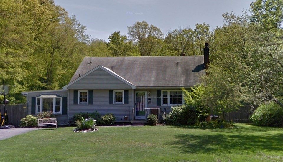 1st image of 48 Oakwood Ter