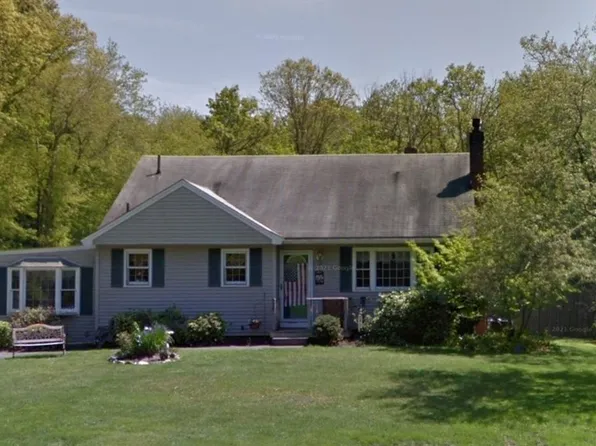 48 Oakwood Ter, East Bridgewater, MA 02333
