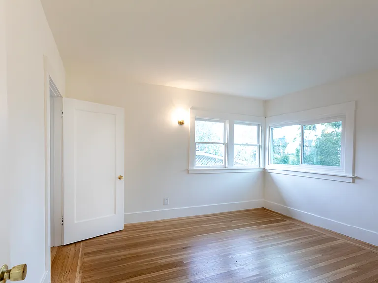 373 Moraga Ave — Photo 39