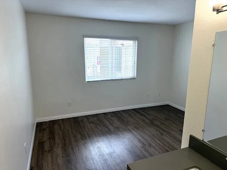 4674 Bancroft St #8 — Photo 8