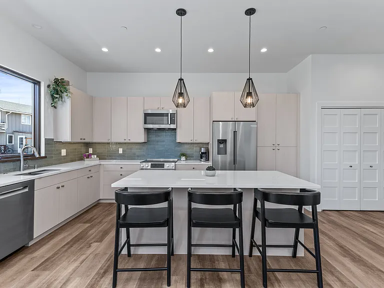 Full KItchen View
