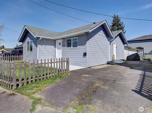 605 Mill Street, Kelso, WA 98626