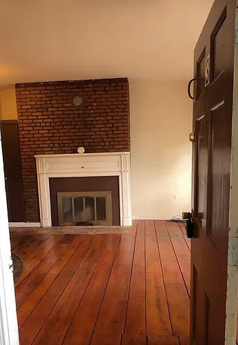 107 S River St #3 Photo 1