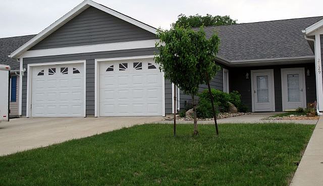 1st image of 2325 Quail Run Ave