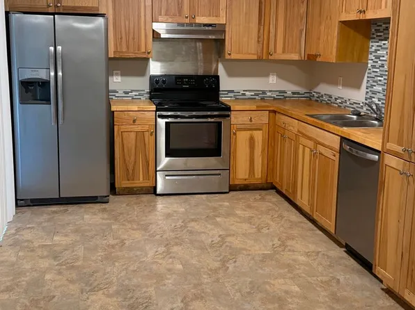 Crawford Arms Apartments, 1111 Crawford St #A2, Vicksburg, MS 39180