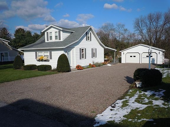 2nd image of 426 Mountville Dr