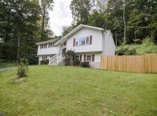 73 Pine Brook Rd, Towaco, NJ 07082