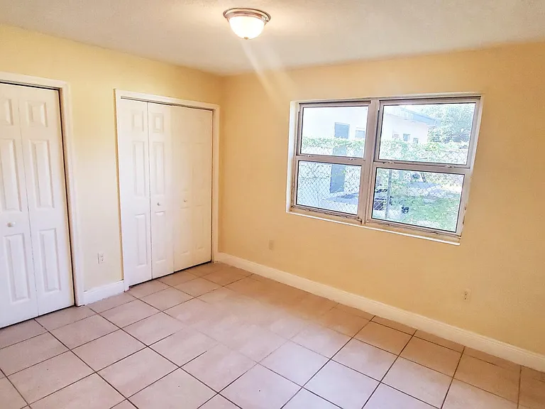 1708 NW 9th Ave #B — Photo 7