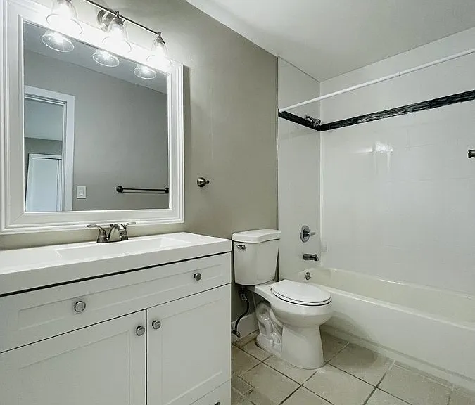 4111 SE 18th Pl #B — Photo 21