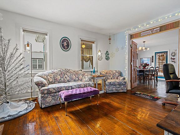 5th image of 820 North 8th STREET