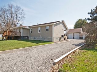 226 Oak Rd, Gibsonia, PA 15044