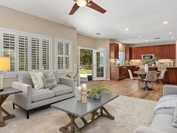 4th image of 1358 Deerbrook Dr