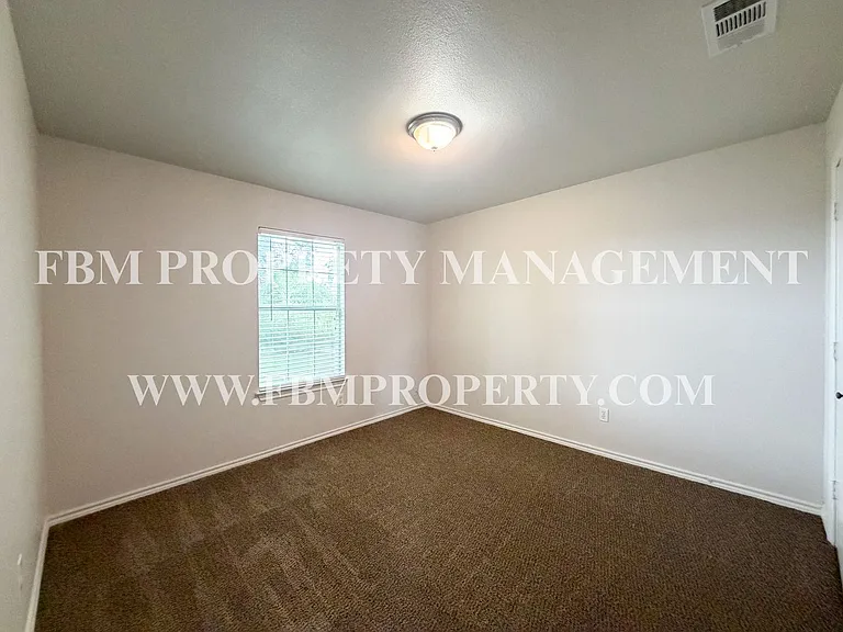 1309 N Clay St — Photo 15